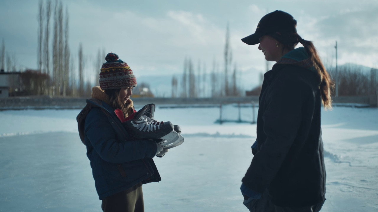 Birds on Ice upcoming movie still 4