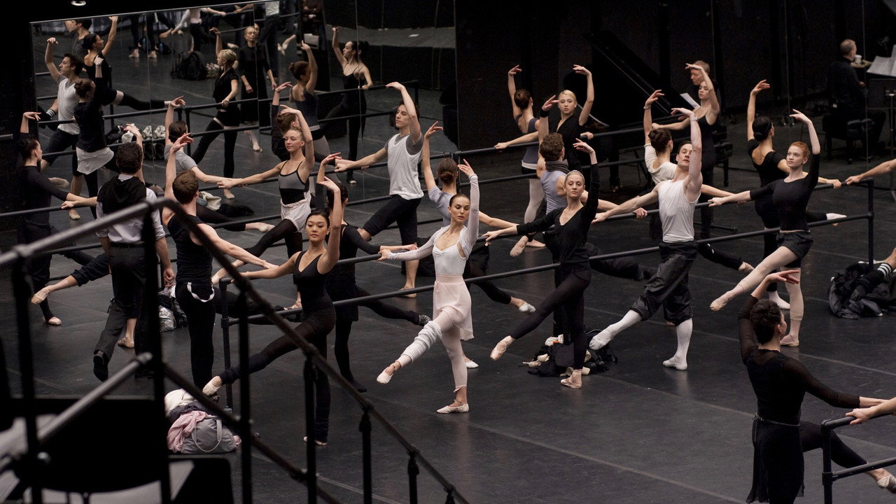Black Swan still 4