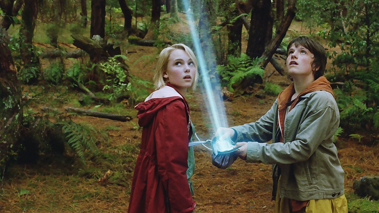 Bridge to Terabithia still 2