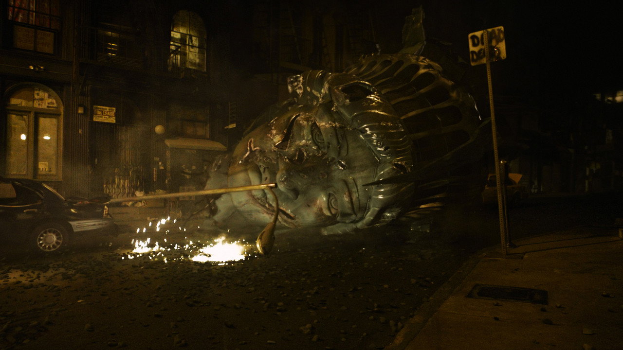 Cloverfield still 4