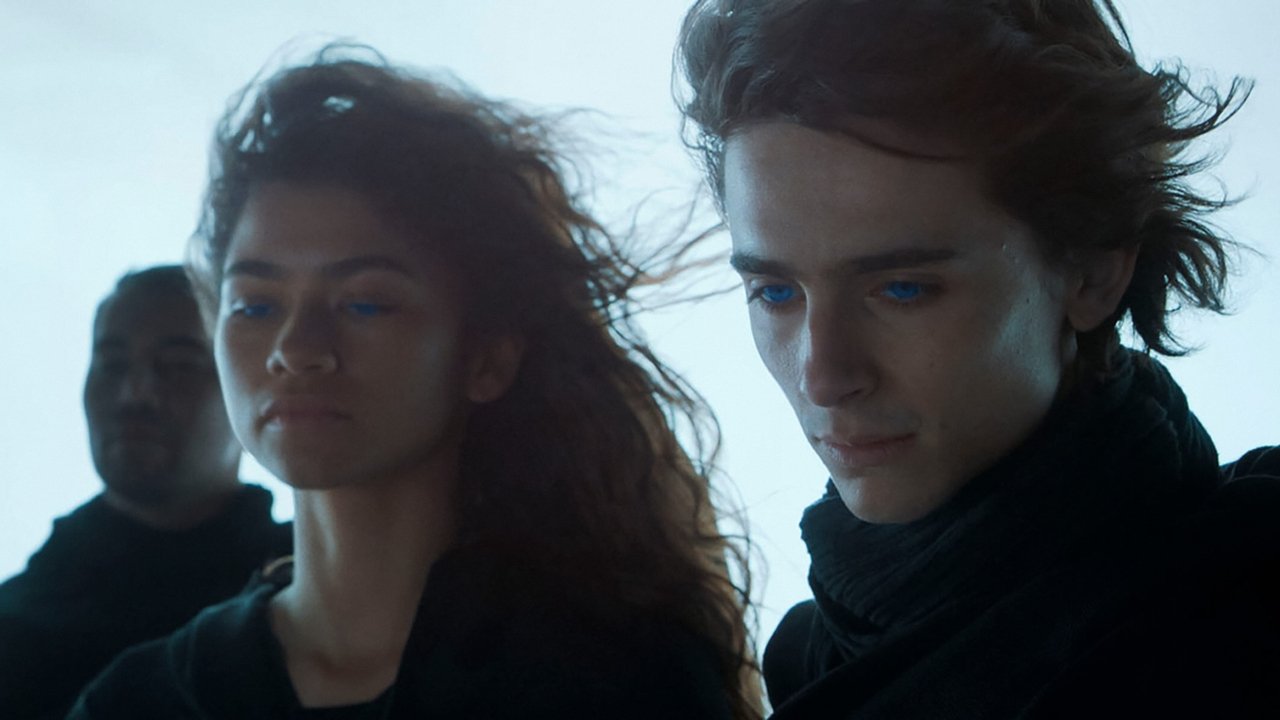 Dune still 4