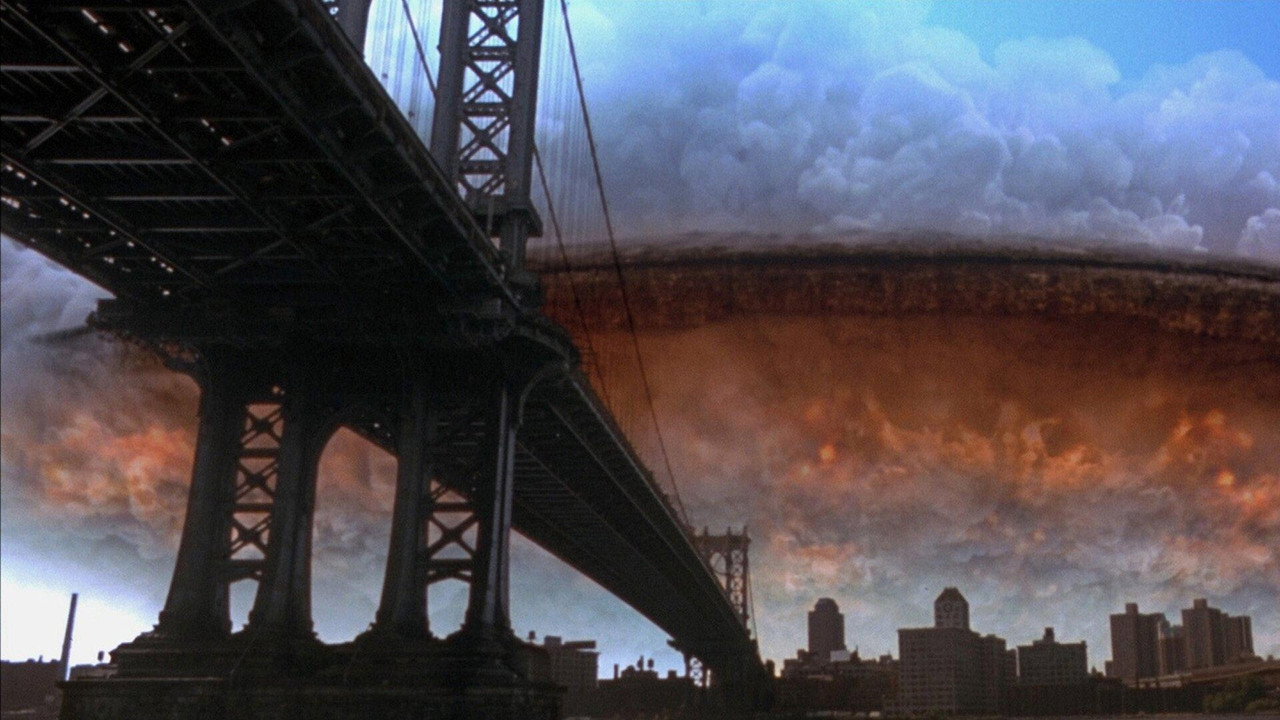 Independence Day still 4