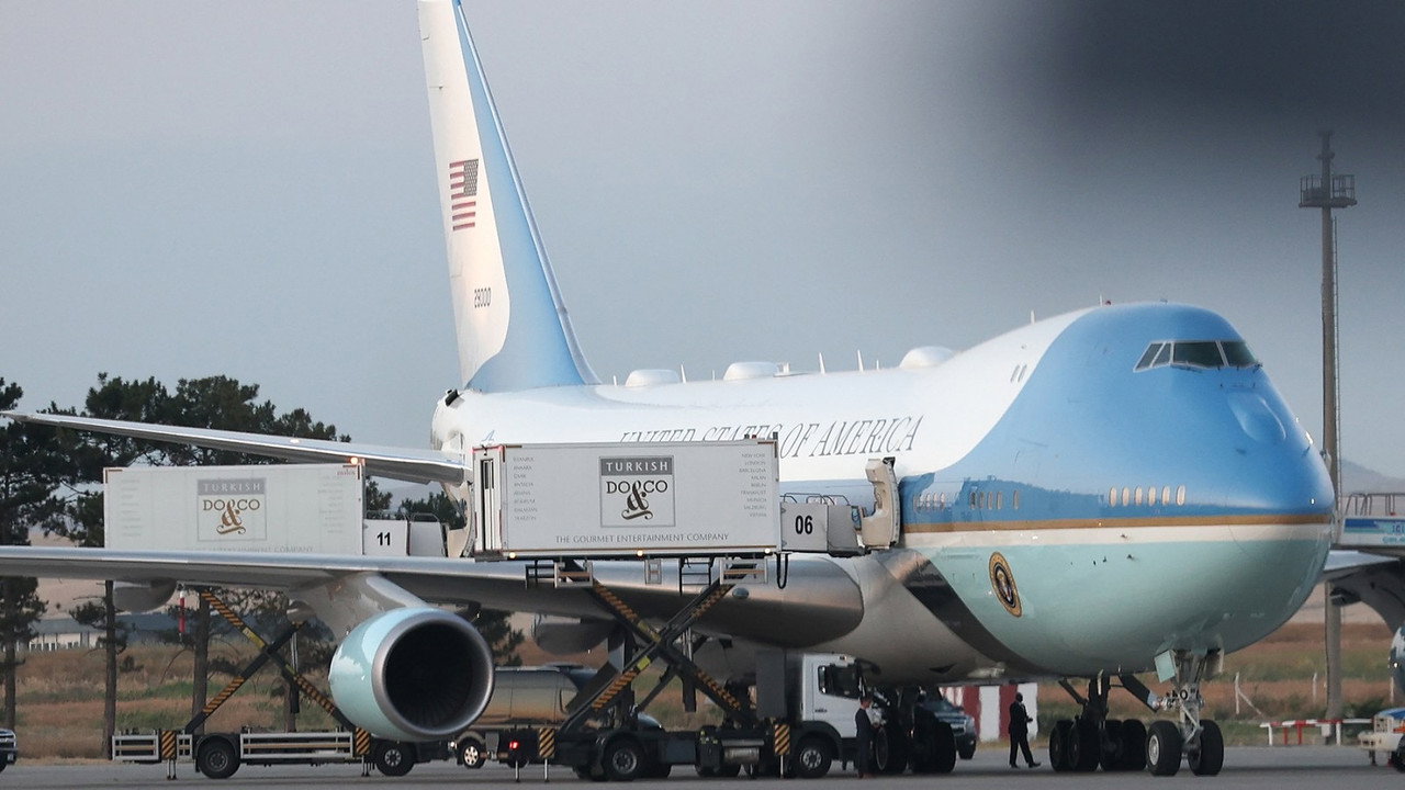 Instadocs: The Decoy Plane still 1