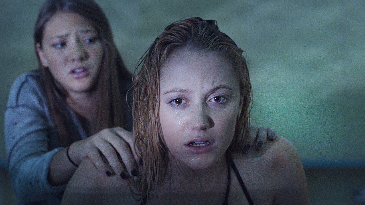 It Follows still 5