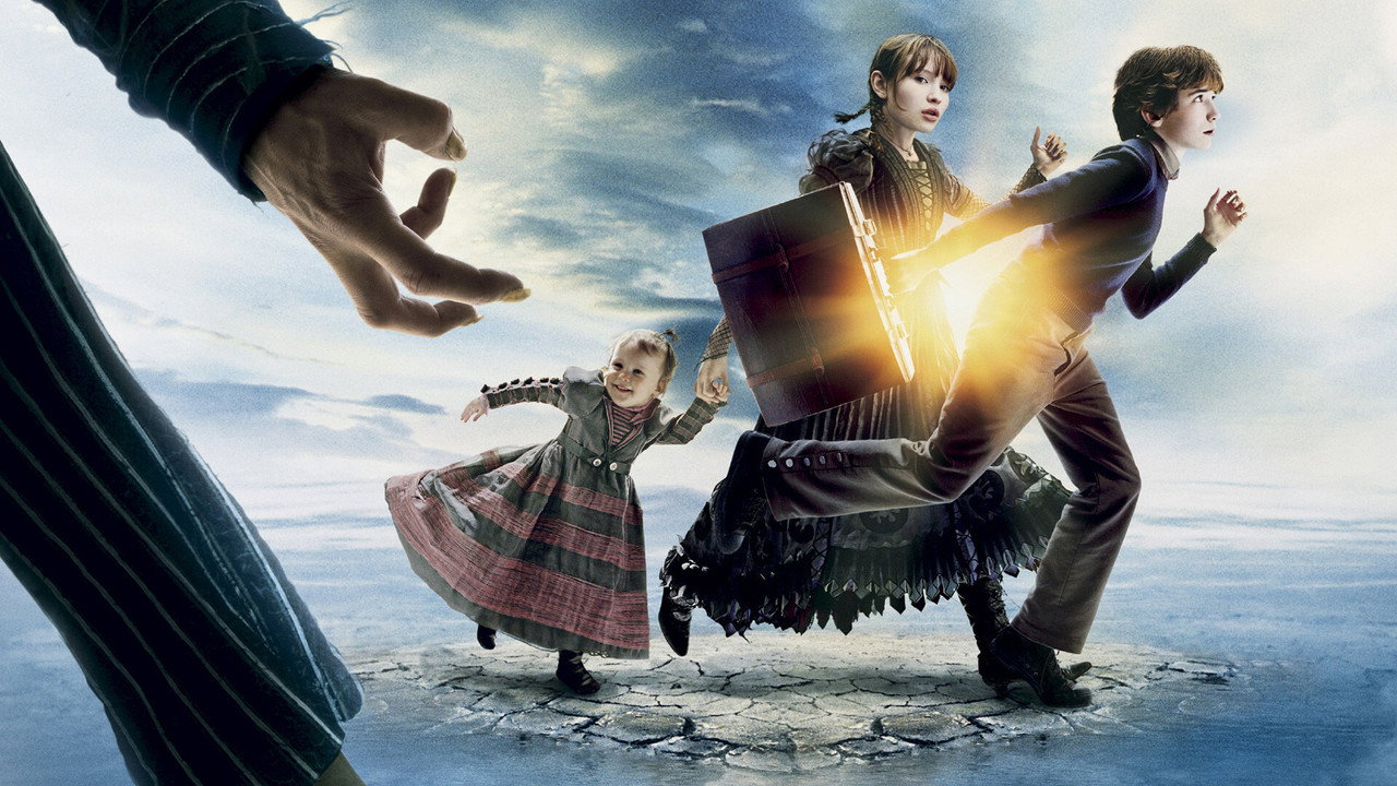 Lemony Snicket's A Series of Unfortunate Events still 2