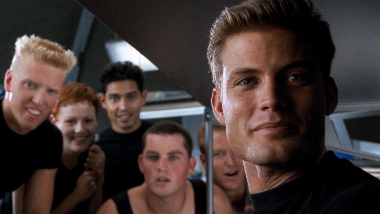 Starship Troopers still 5