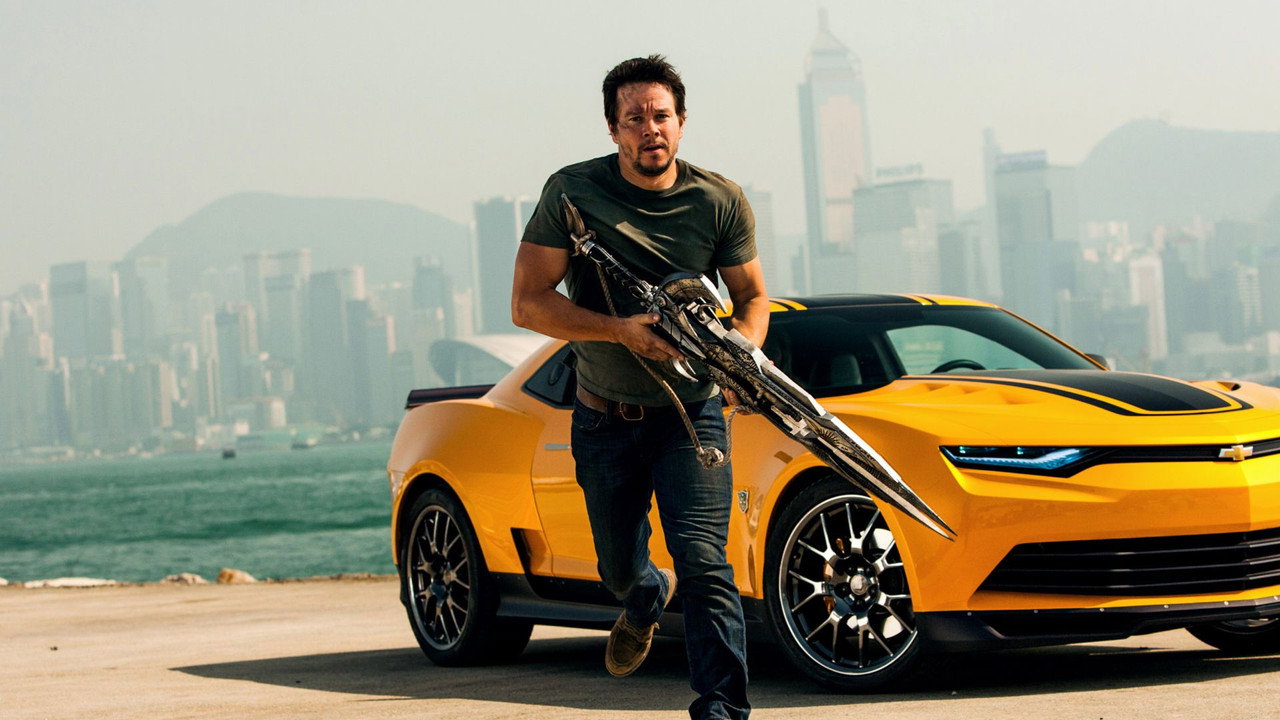 Transformers: Age of Extinction still 5