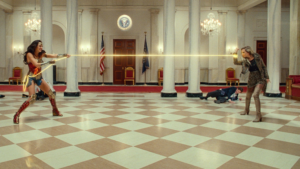 Wonder Woman 1984 still 5