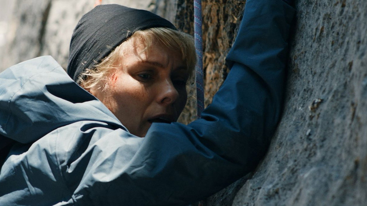 Zip Wire still 1