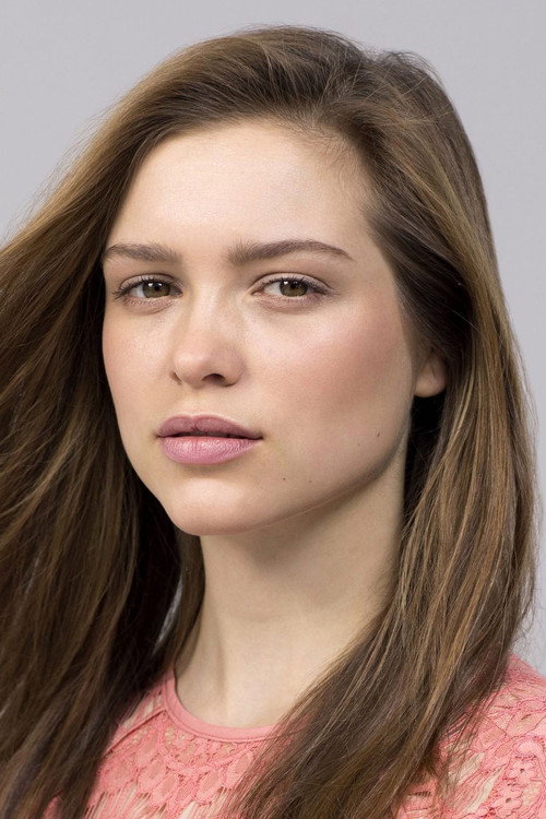 Sophie Cookson portrait 4