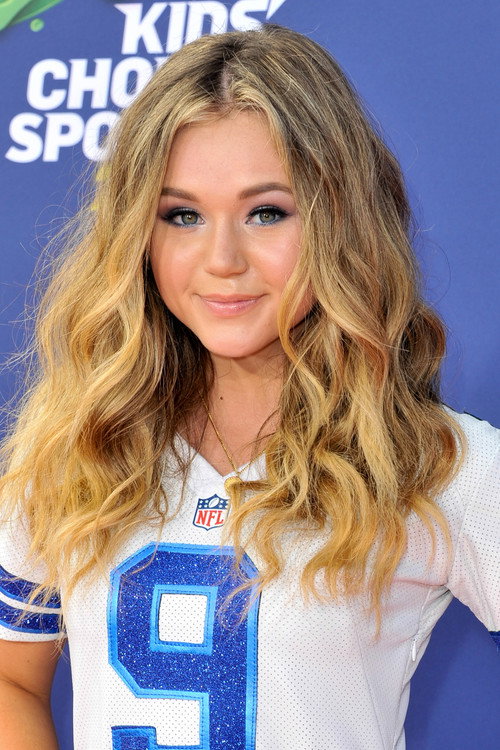 Brec Bassinger portrait 4