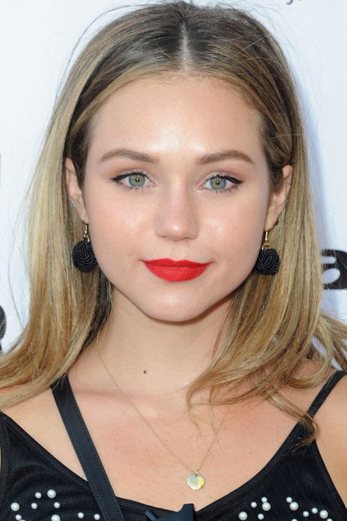 Brec Bassinger portrait 6