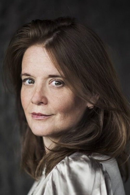 Jo McInnes portrait