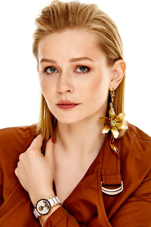 Yulia Peresild portrait 2