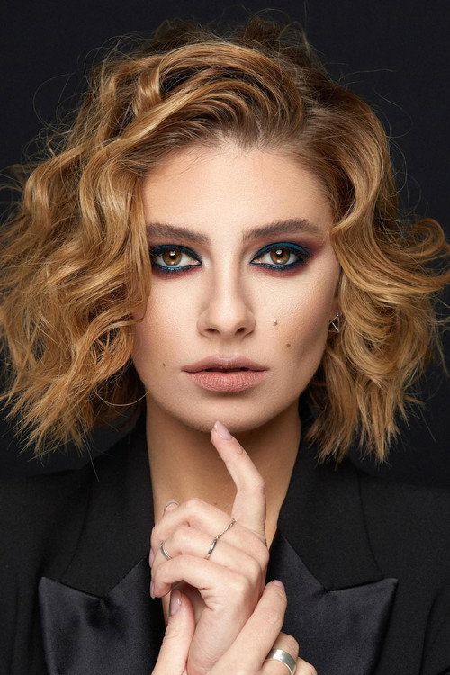 Daria Petrozhytska portrait 2