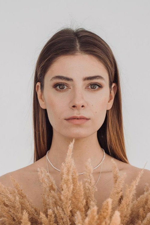 Daria Petrozhytska portrait 3