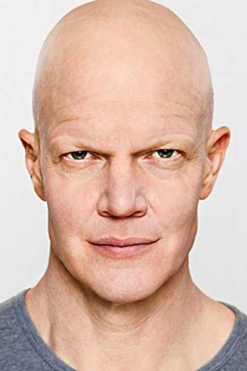 Derek Mears portrait 3