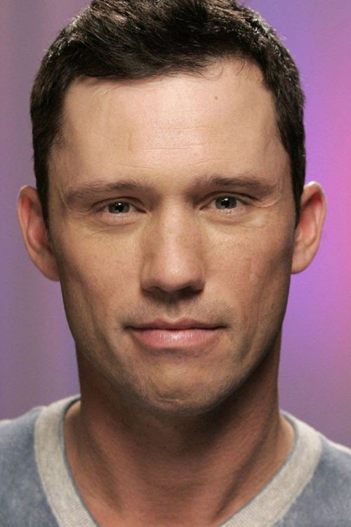 Jeffrey Donovan portrait 4