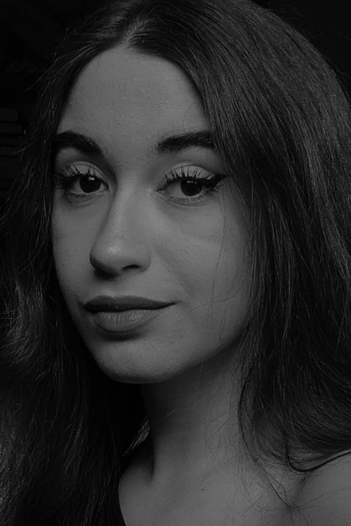 Natalia González Menchén portrait 3