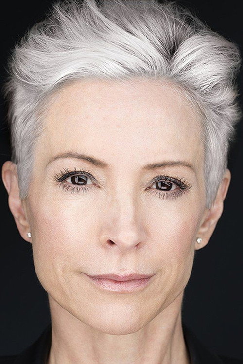 Nana Visitor portrait 2