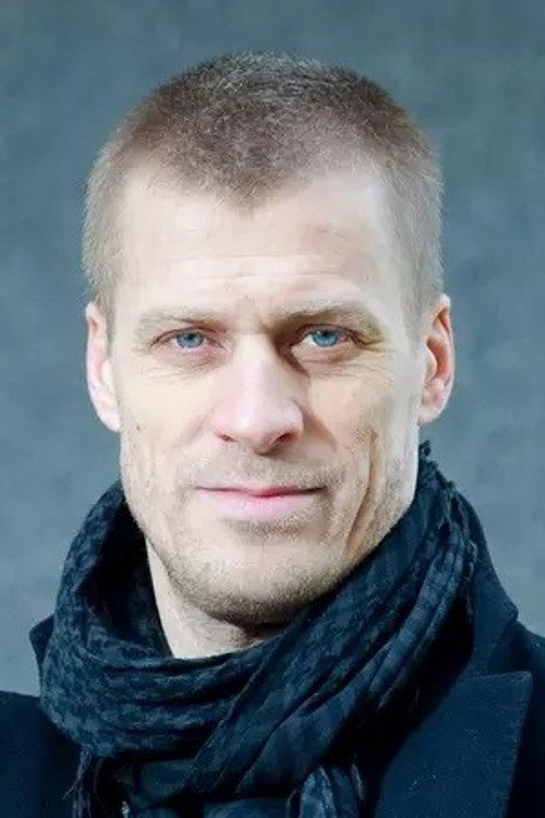 Jens Hultén portrait 3