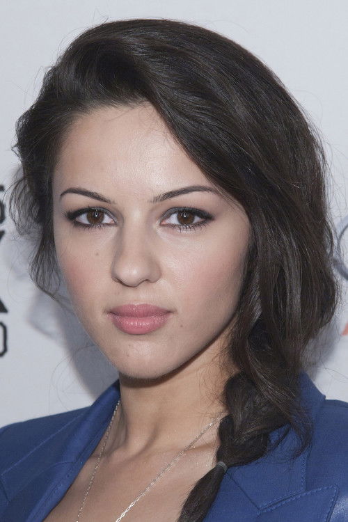 Annet Mahendru portrait