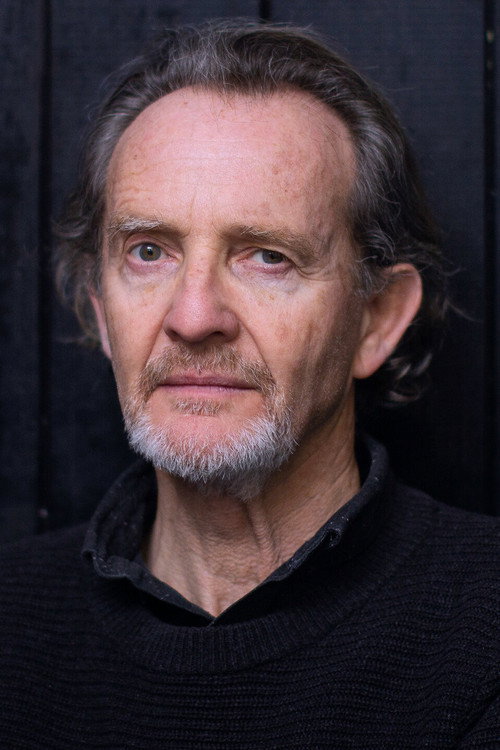 Anton Lesser portrait
