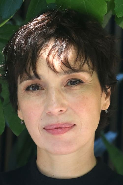 Ariadna Gil portrait