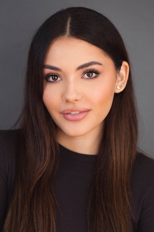 Atiana de la Hoya portrait