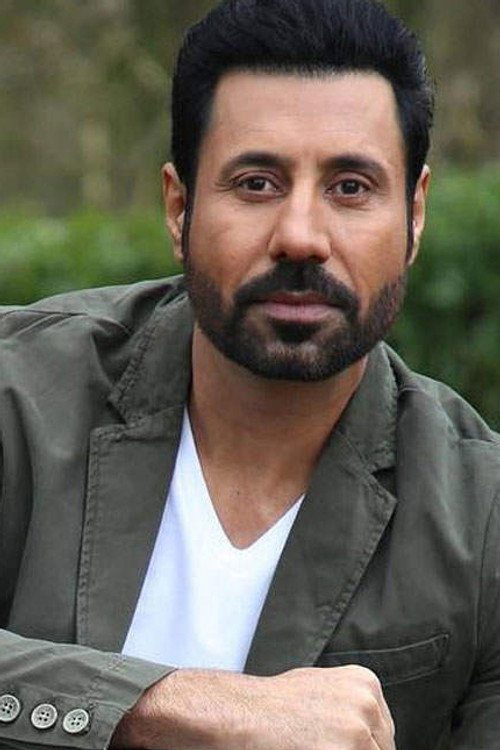 Binnu Dhillon portrait