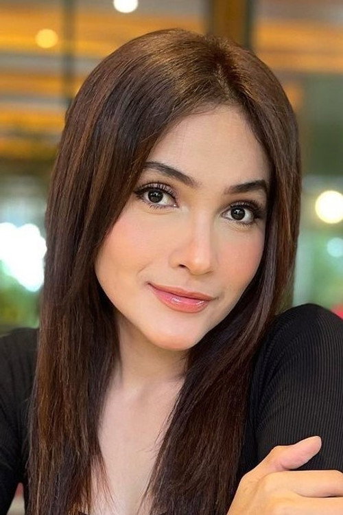 Dafina Jamasir portrait