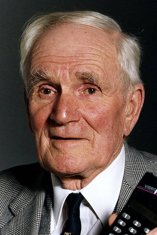 Desmond Llewelyn portrait