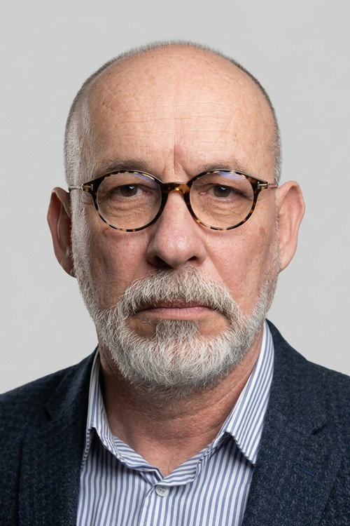 Erdal Küçükkömürcü portrait