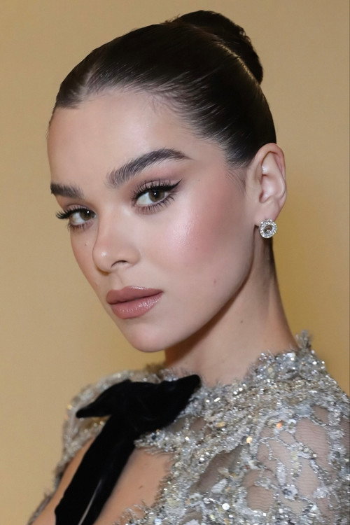 Hailee Steinfeld portrait
