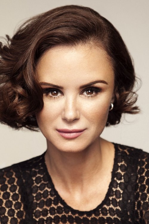Keegan Connor Tracy portrait