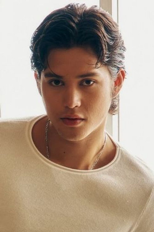 Kyle Echarri portrait