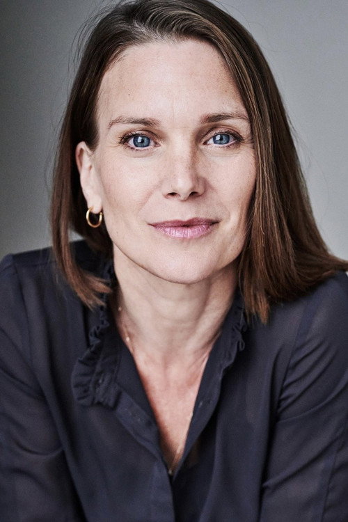 Liz White portrait