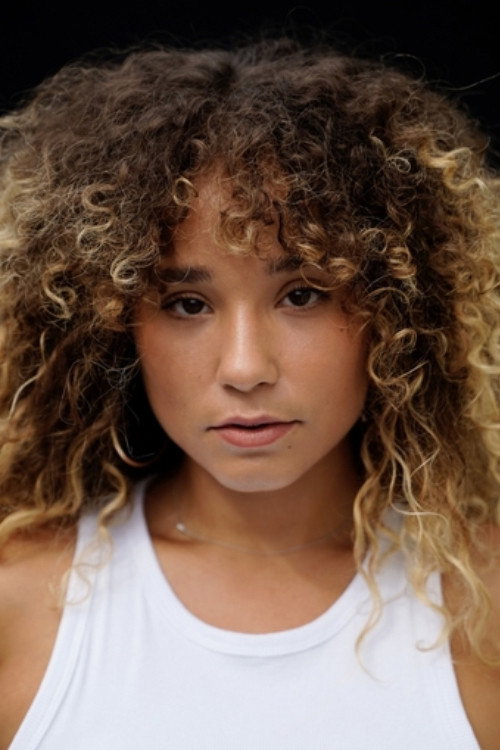 Maëva Gonzalez portrait