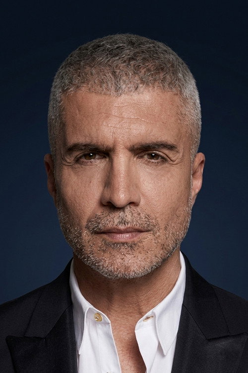 Özcan Deniz portrait