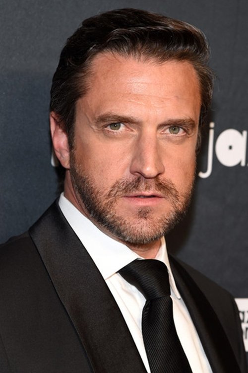 Raúl Esparza portrait