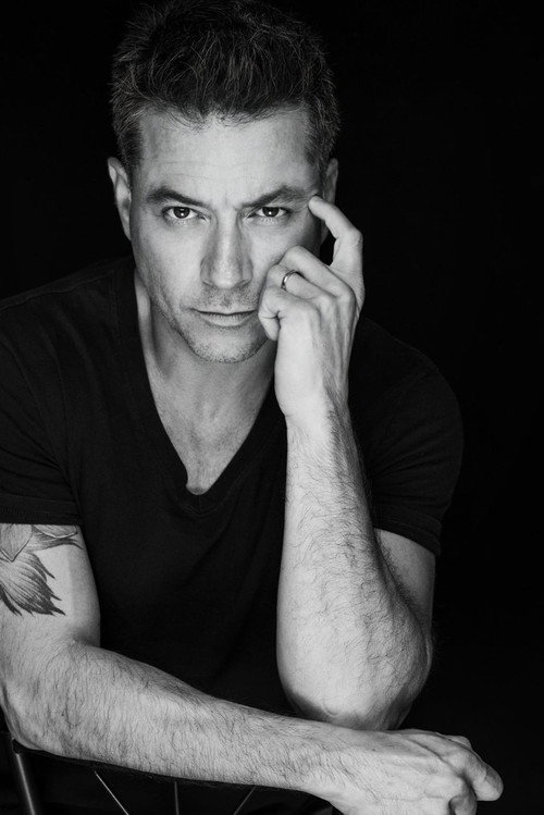 Raúl Méndez portrait