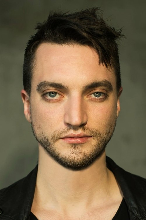 Richard Harmon portrait