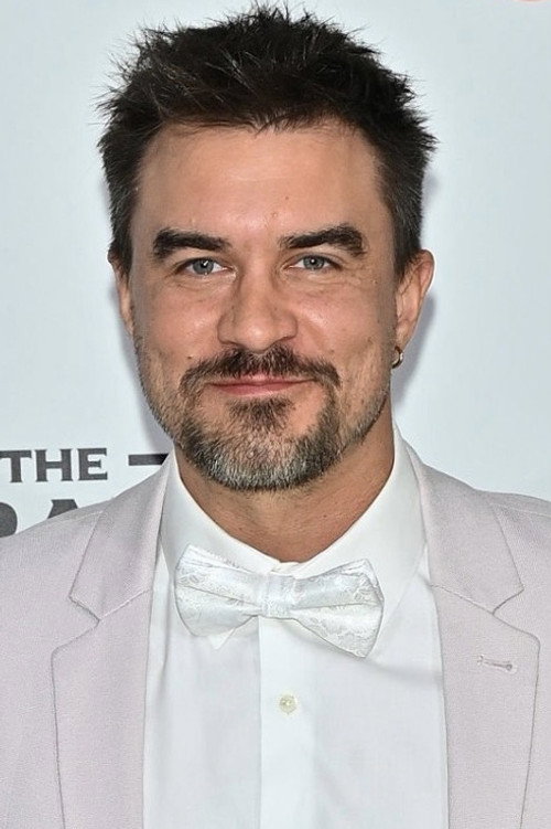 Rob Mayes portrait
