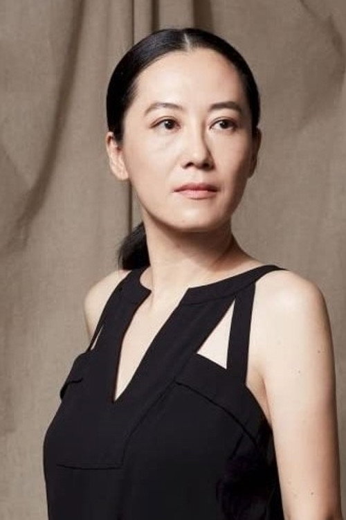 Robin Lee portrait