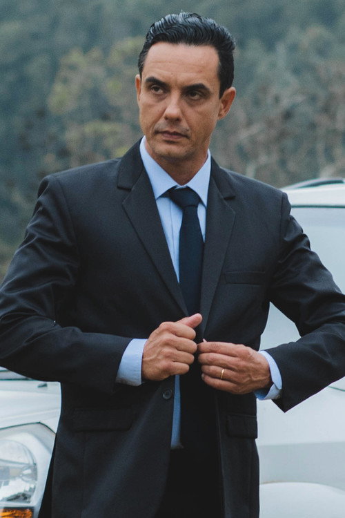 Ronaldo Santiago portrait
