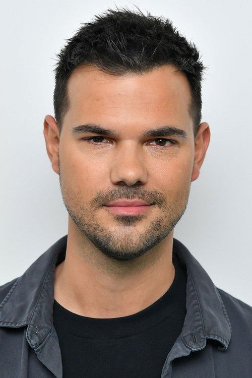 Taylor Lautner portrait