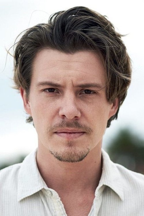 Xavier Samuel portrait