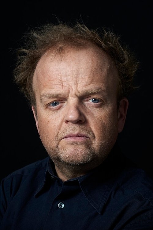 Toby Jones portrait
