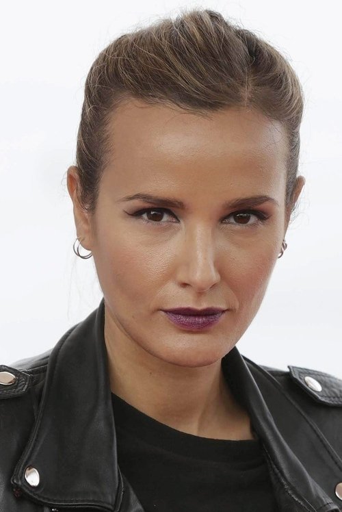 Julia Ducournau portrait