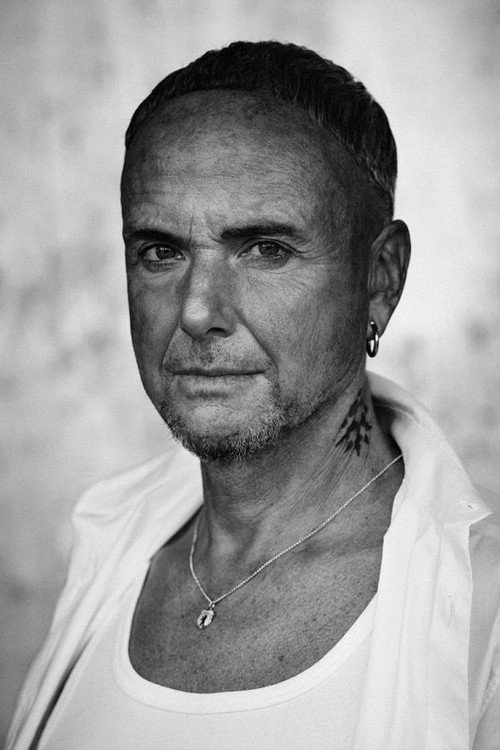 Paul Landers portrait
